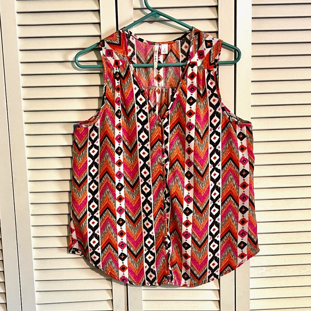 Miami Womens Blouse * Size Large * Sleeveless * Flowing * Button Embellishments